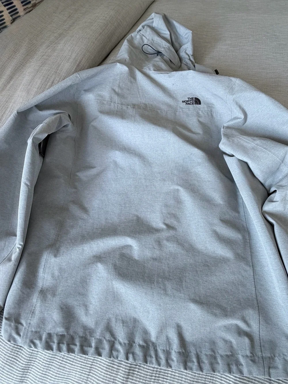 The North Face Light Gray Men's Waterproof Hooded Raincoat